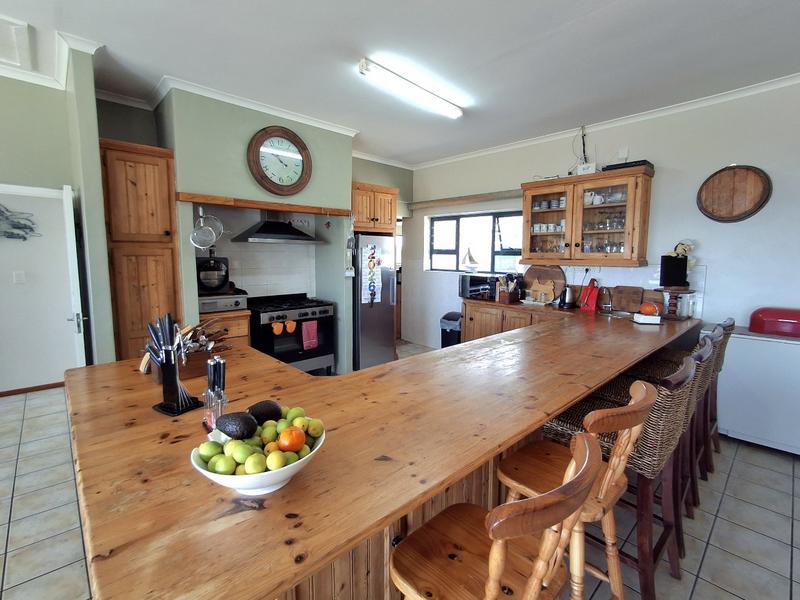 5 Bedroom Property for Sale in Duyker Eiland Western Cape